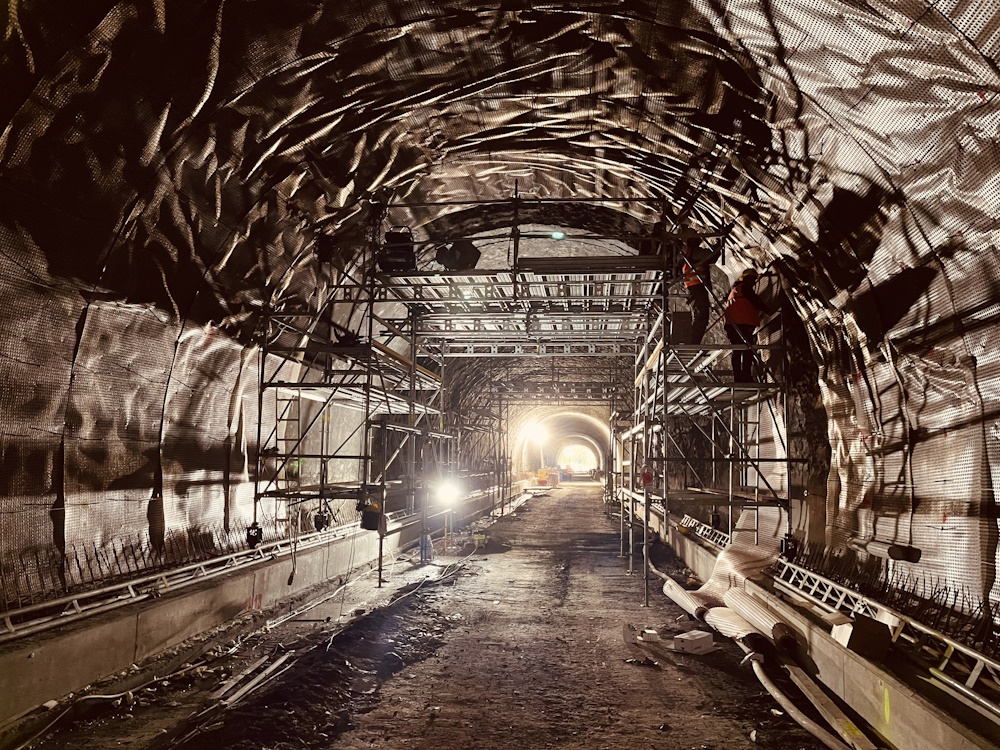 Mehr über den Artikel erfahren SANIERUNG DES RÜSSDORFTUNNELS