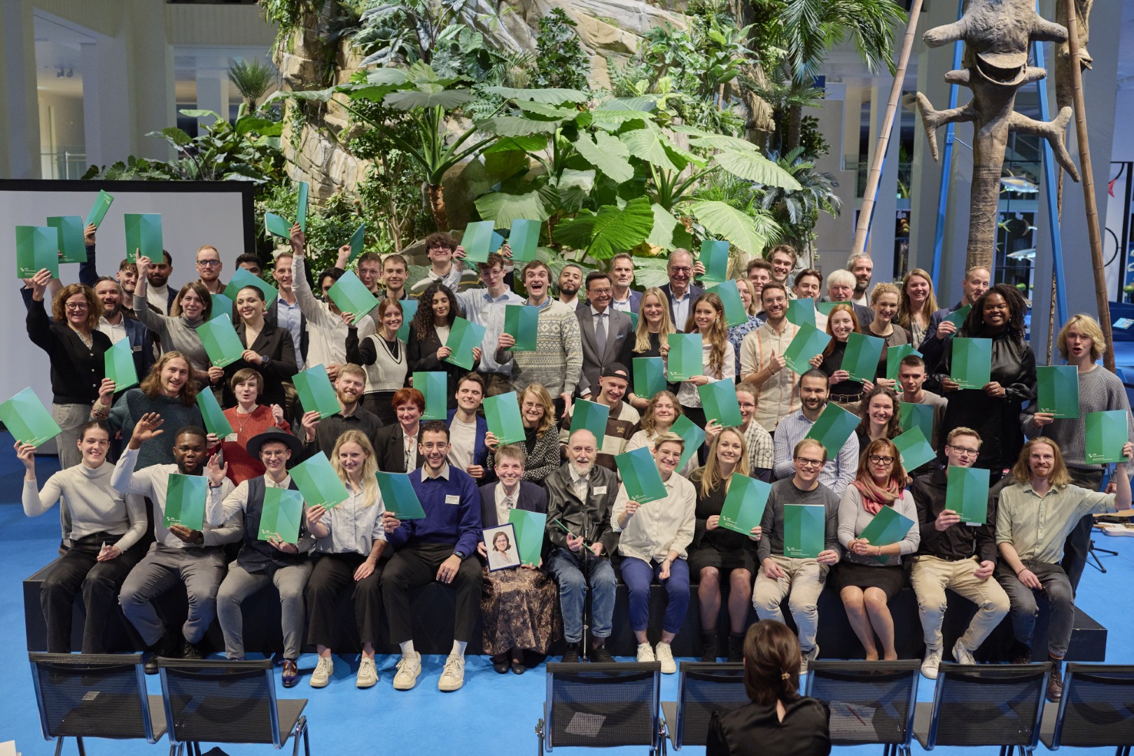 Du betrachtest gerade DEUTSCHLANDSTIPENDIUM 2025 – FEIERLICHE AUFTAKTVERANSTALTUNG AM 06.11.2025 IM ÜBERSEE-MUSEUM BREMEN